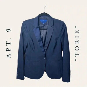 APT. 9 “TORIE” BLAZER SINGLE‎ BUTTON NAVY BLUE IN COLOR SIZE 4 BUTTON SLEEVES
